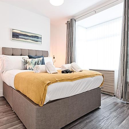 The Glenroy - Tv In Every Bedroom! Суонси Экстерьер фото