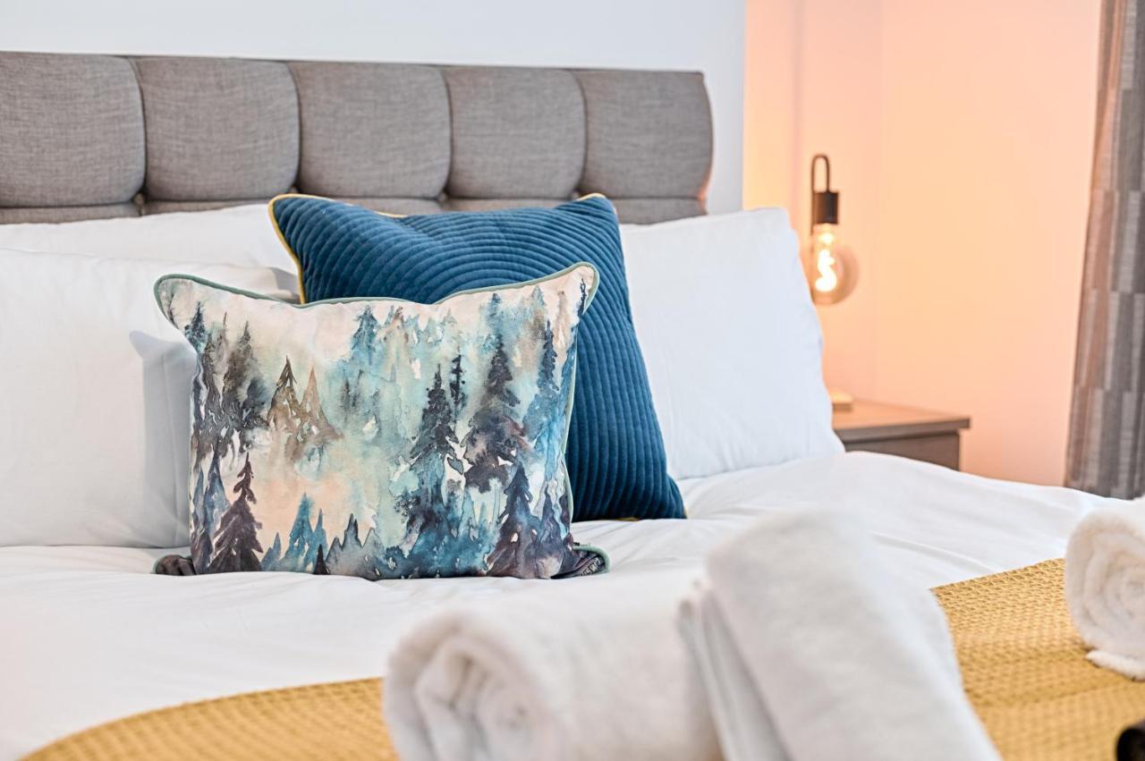 The Glenroy - Tv In Every Bedroom! Суонси Экстерьер фото